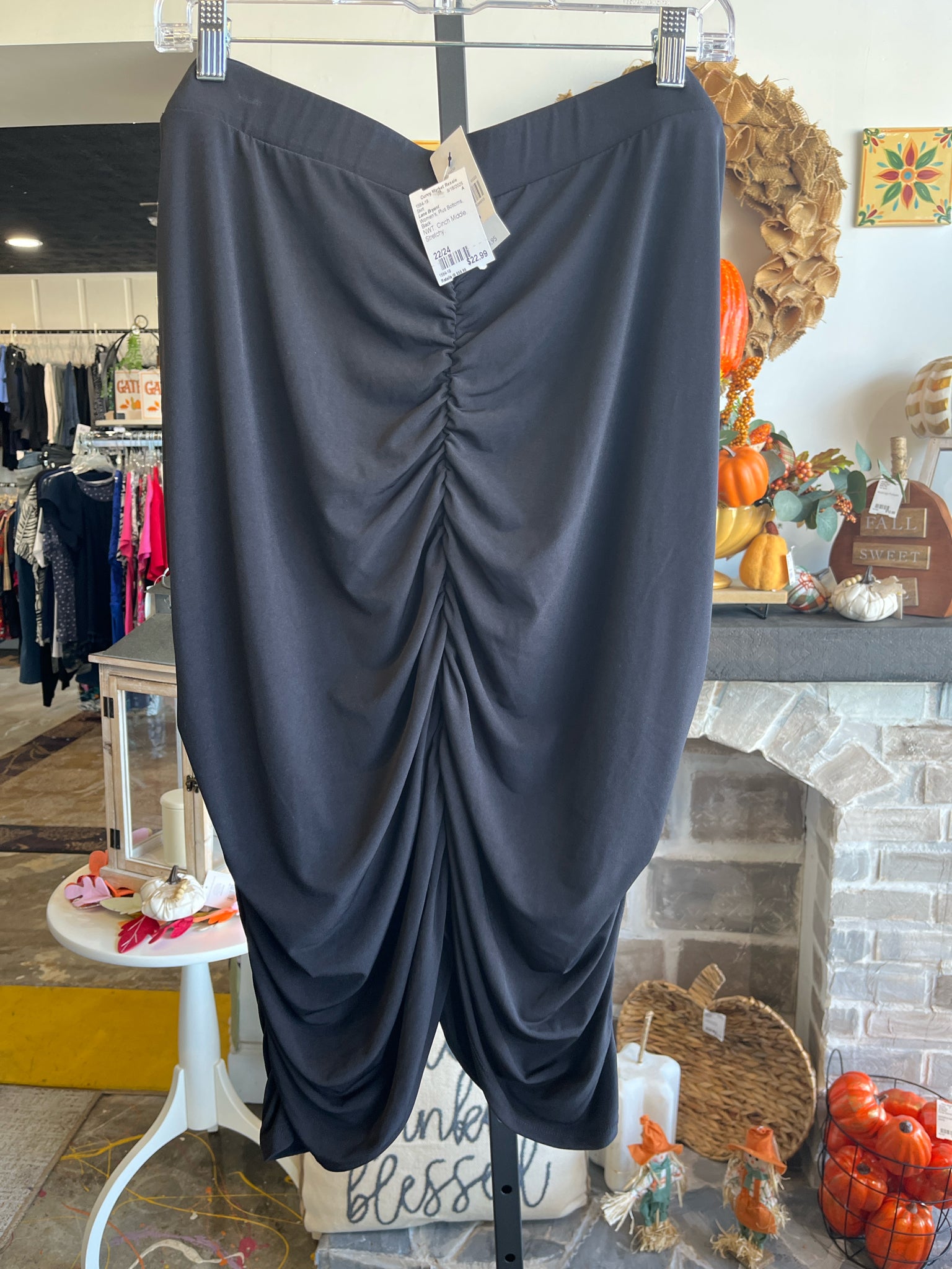 Lane Bryant Plus Bottoms Size 22/24 Skirt