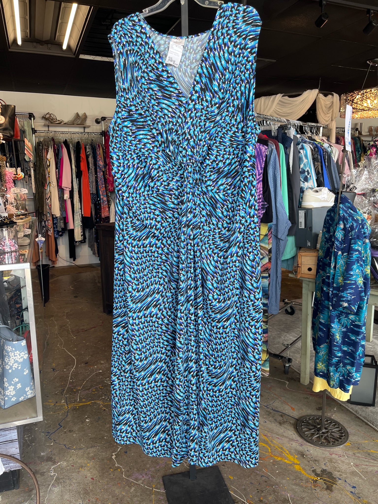 Avenue Plus Dresses Size 26/28 Dress