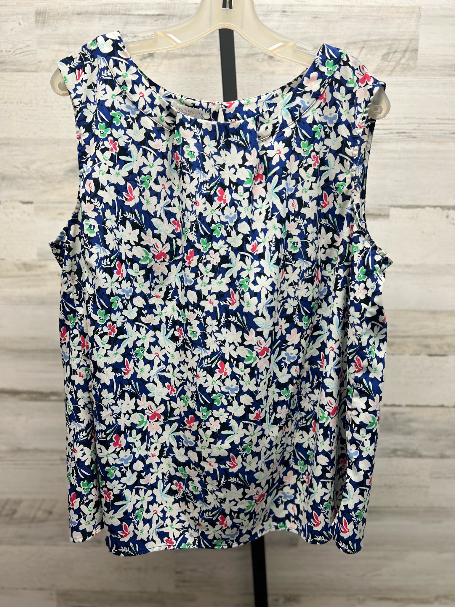 Size 2X talbolts Blouse