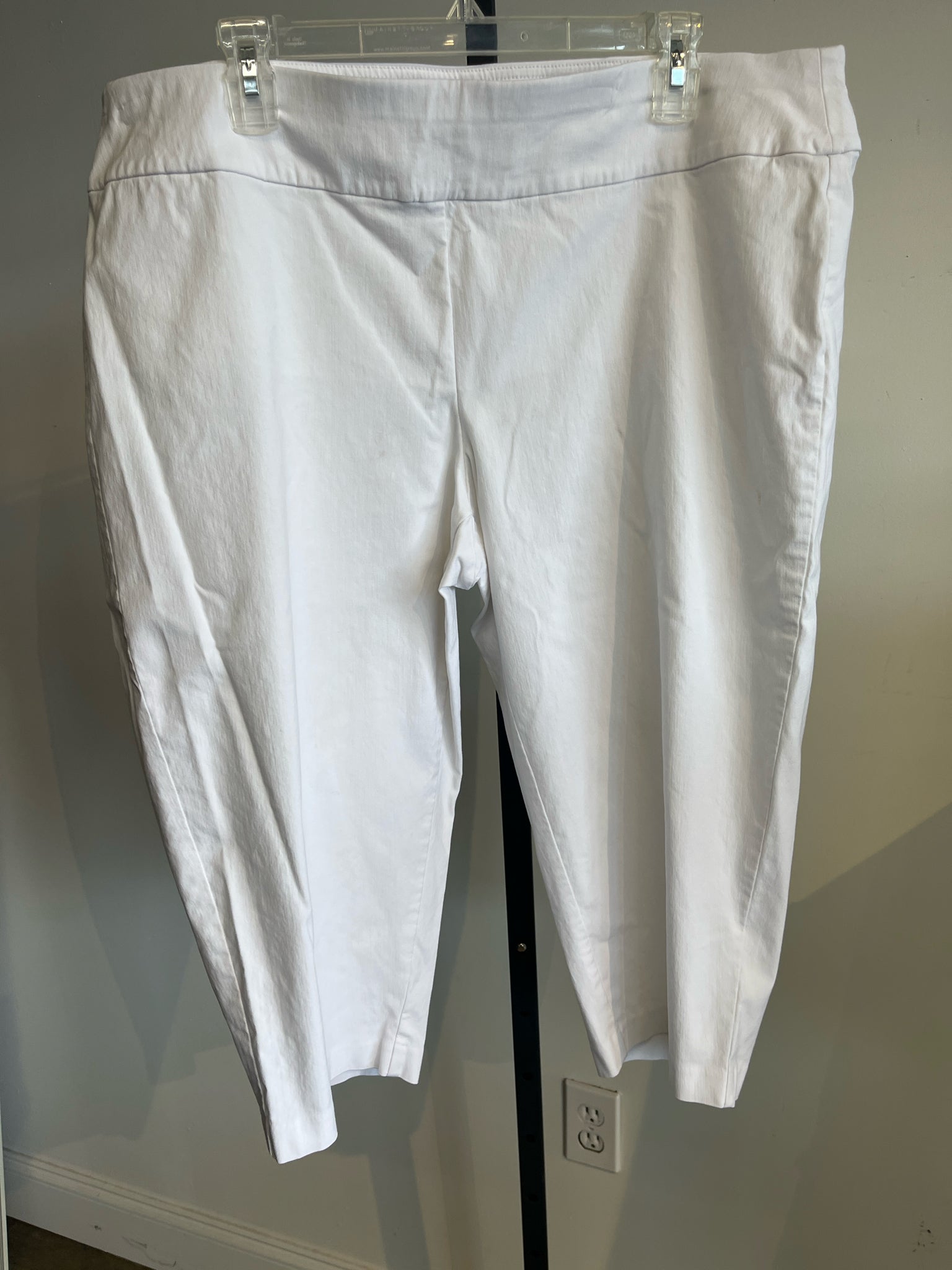 CJ Banks Plus Bottoms Size 18W Pants