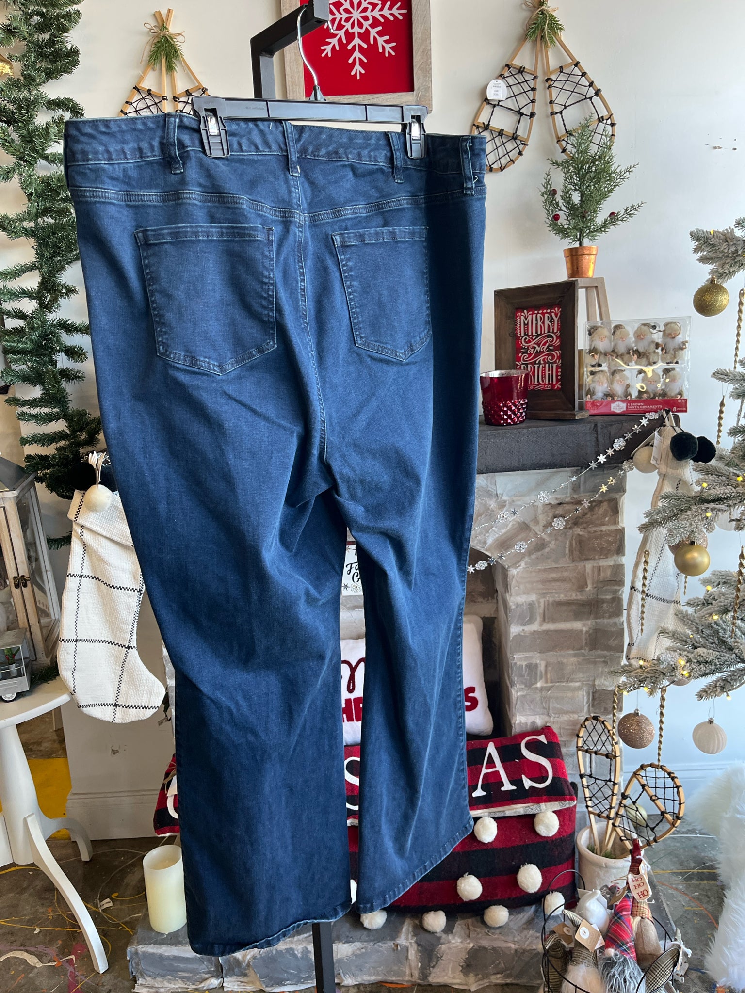 torrid Plus Bottoms Size 22-26 Jeans