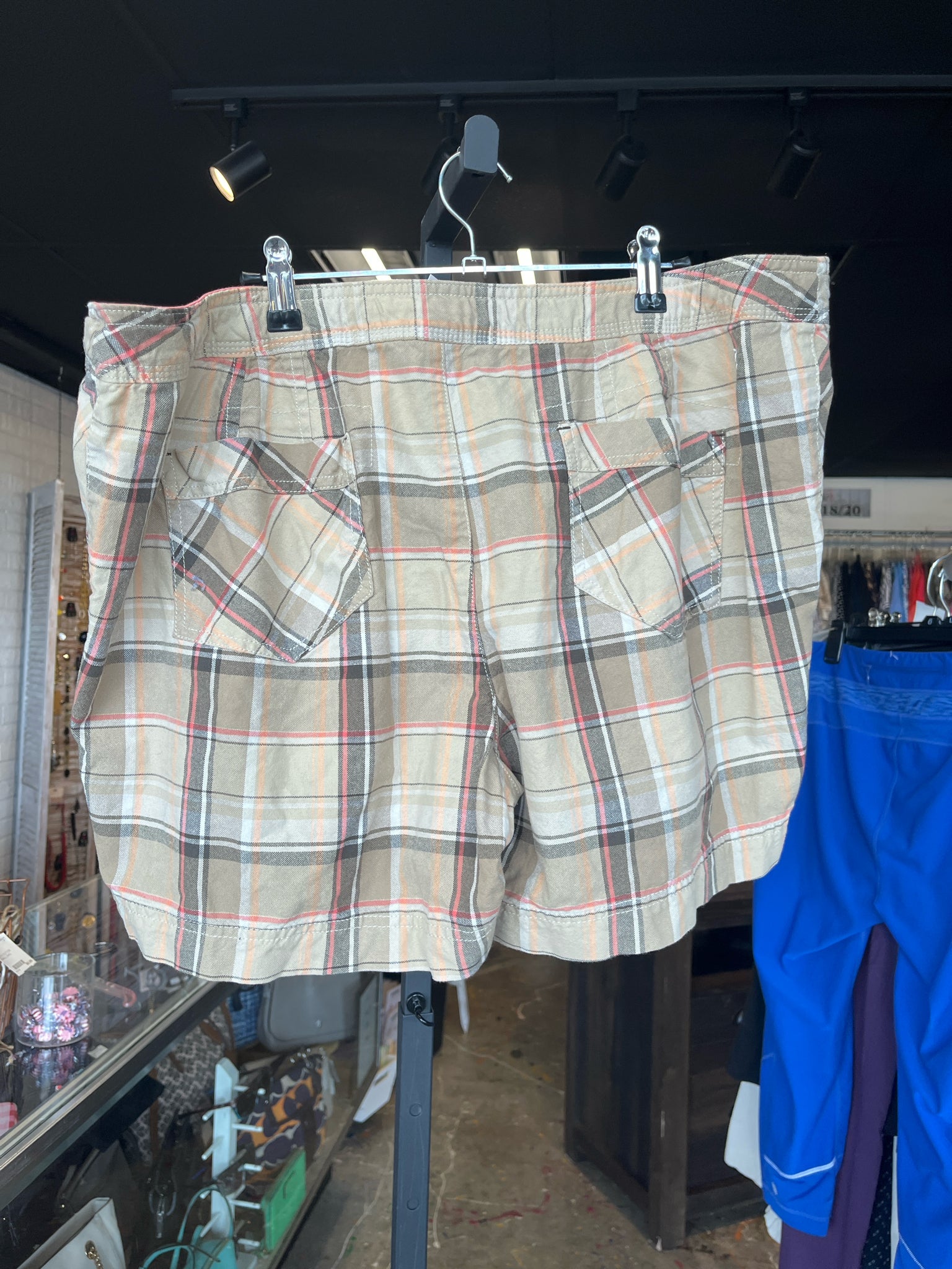 Natural Reflections Plus Bottoms Size 18 Shorts