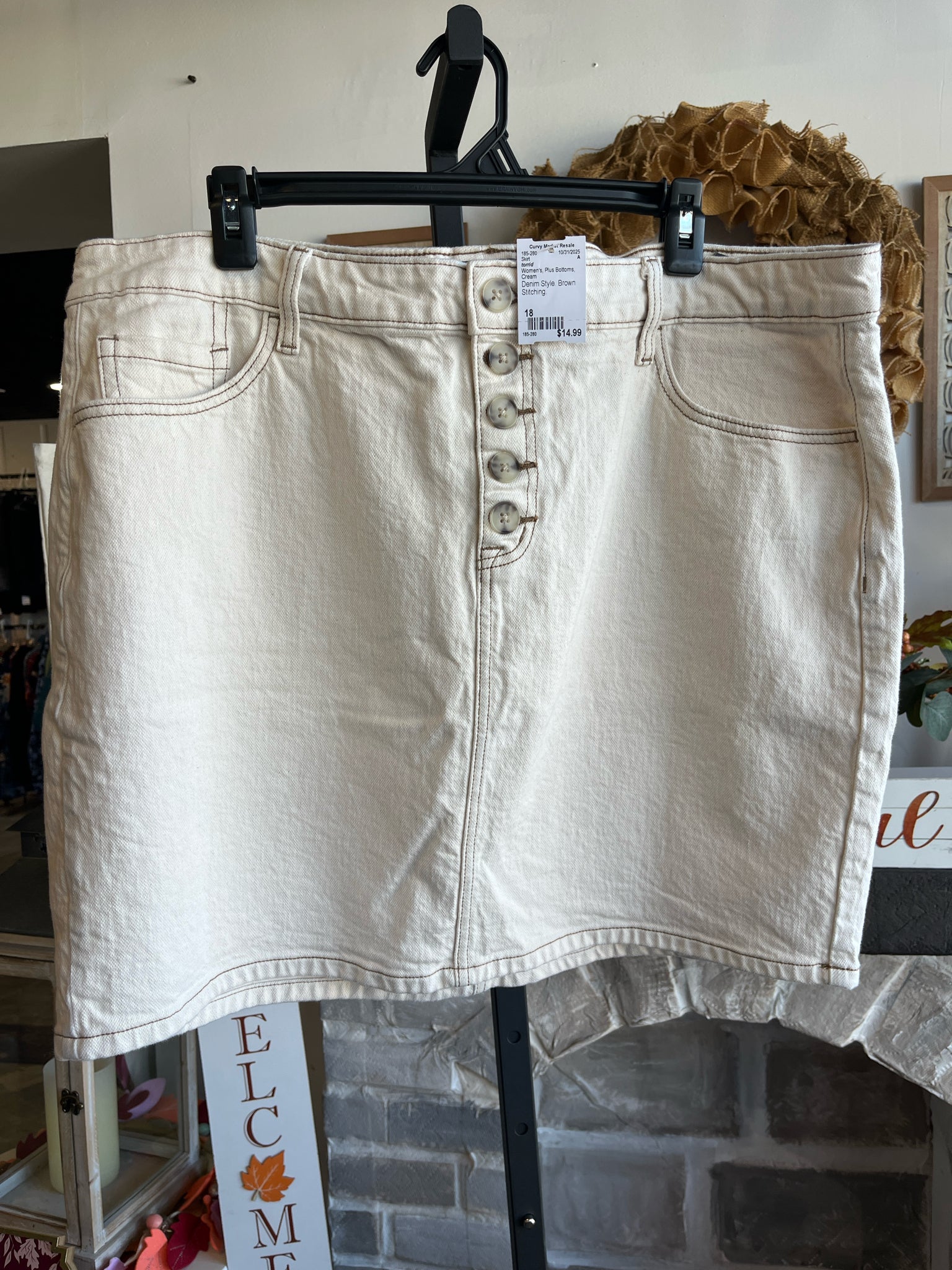 torrid Plus Bottoms Size 18 Skirt