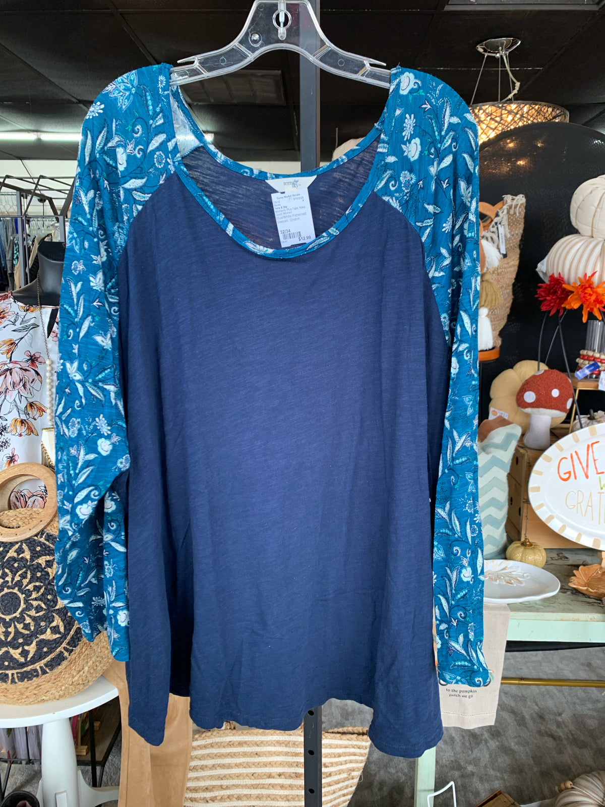 Terra & Sky Plus Tops Size 32/34 Blouse