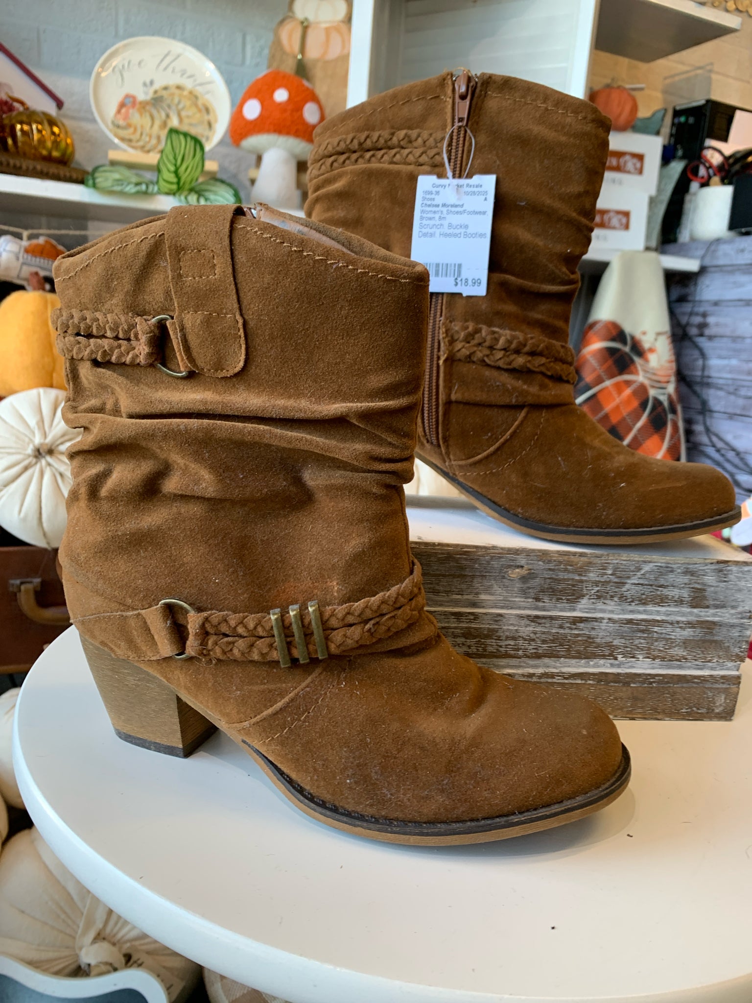 Chelsea Moreland Shoes/Footwear 8m Shoes