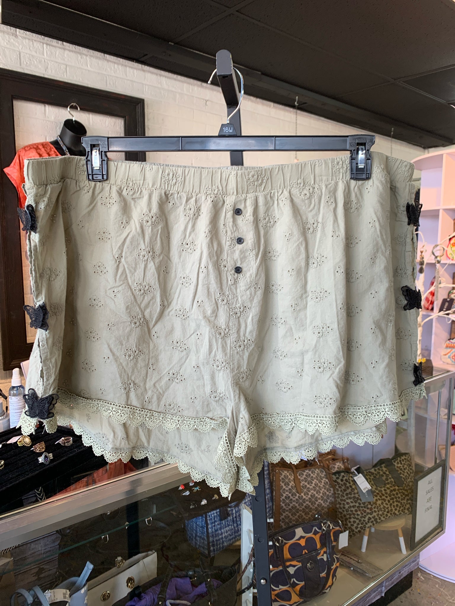 Thorne & Fable Plus Bottoms Size 4 Shorts