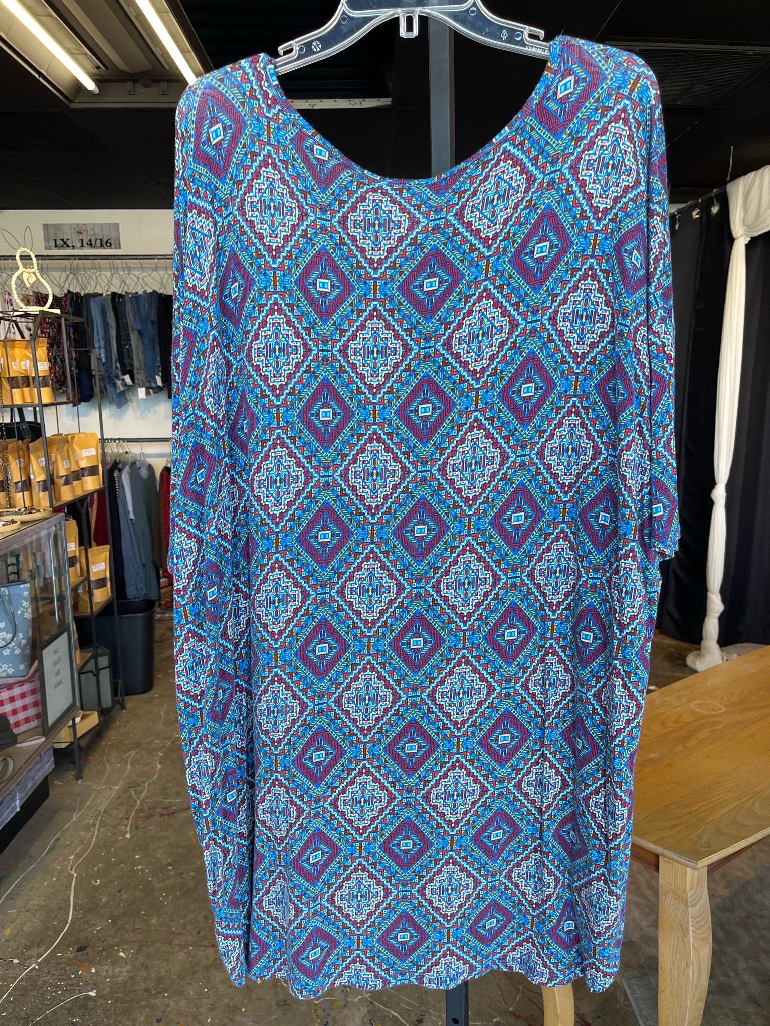 Lularoe Plus Tops Size 2X Shirt
