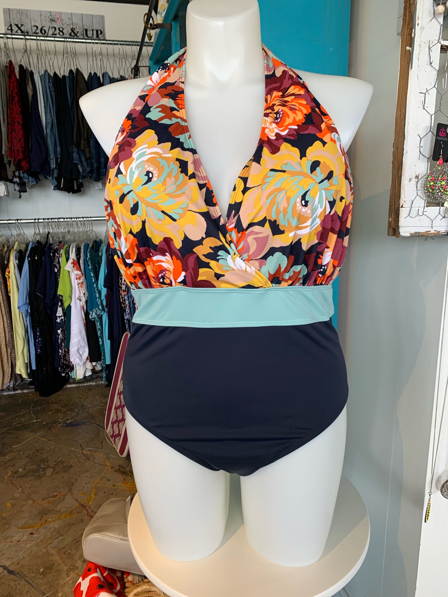 G.I.L.I Plus Swimwear Size 16 Swimsuit