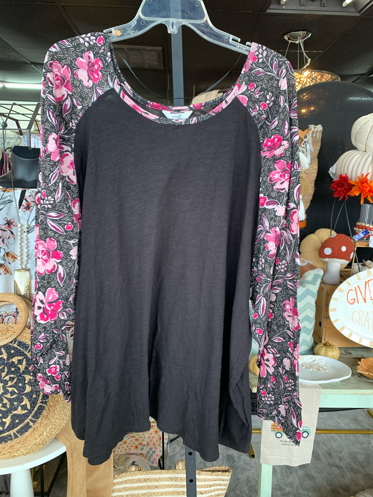 Terra & Sky Plus Tops Size 32/34 Shirt