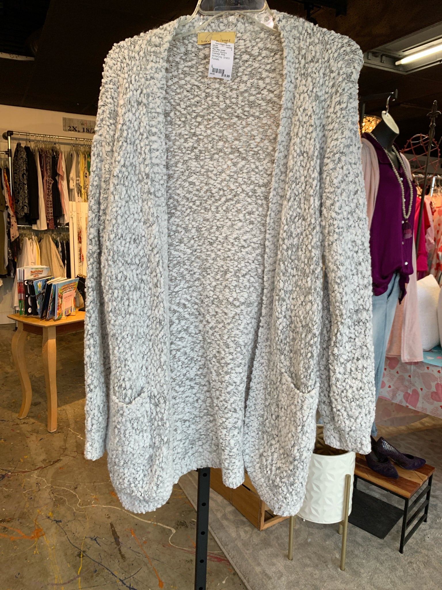 How. Very. Loved Womens Outerwear Size L Cardigan