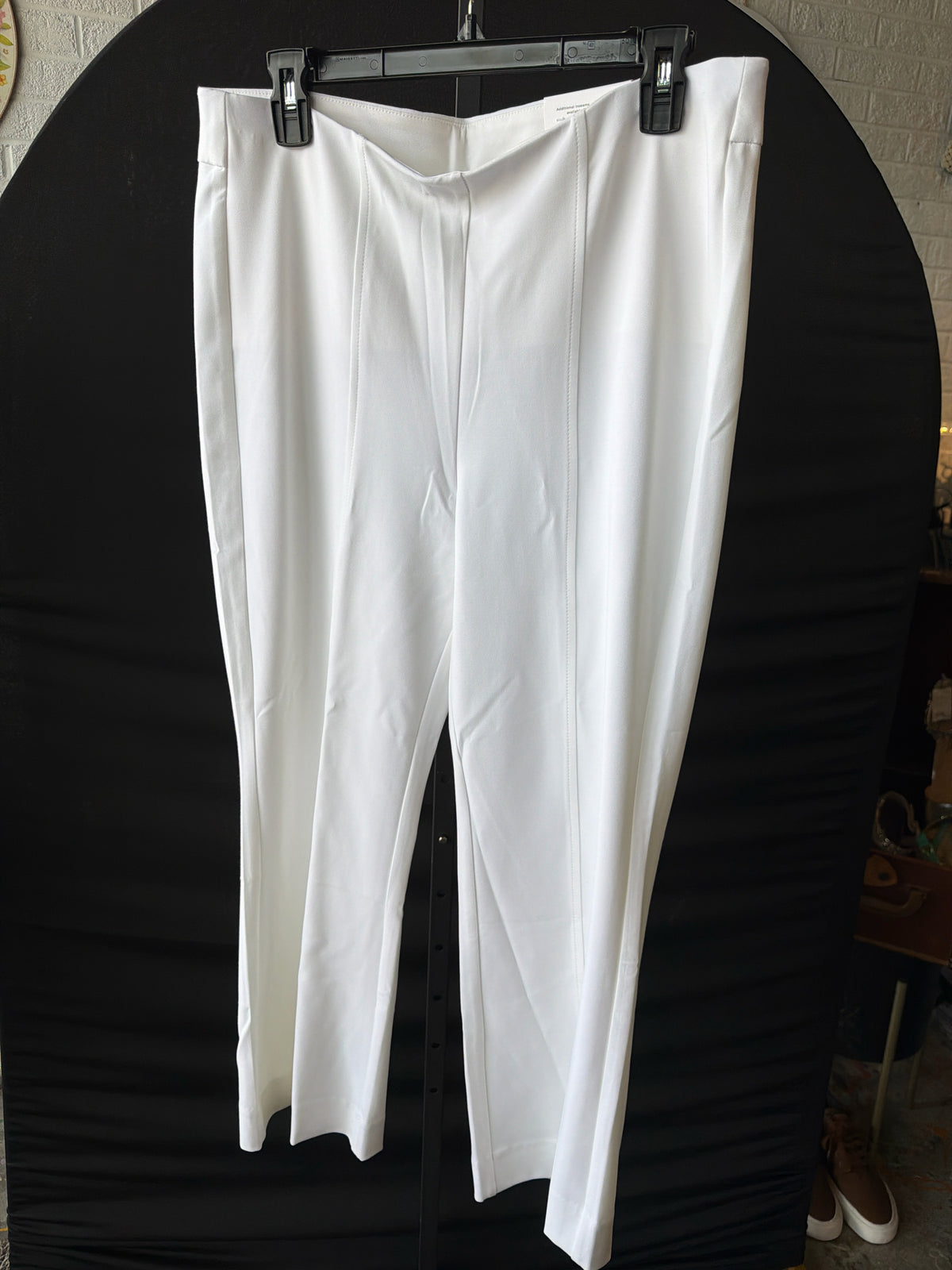 Chicos Womens Bottoms Size 1.5 Pants